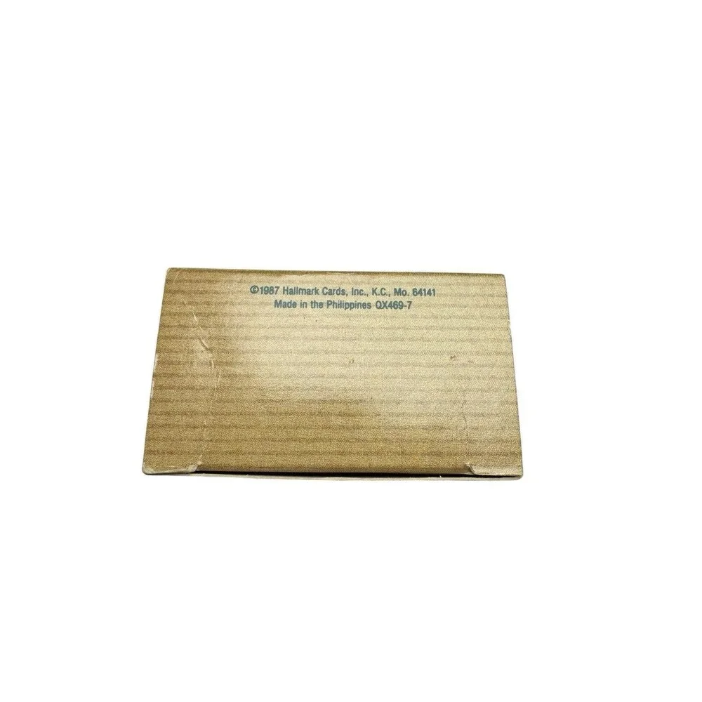 1987 Hallmark Keepsake Ornament In A Nutshell Vtg Christmas Walnut Hinge W/Box
